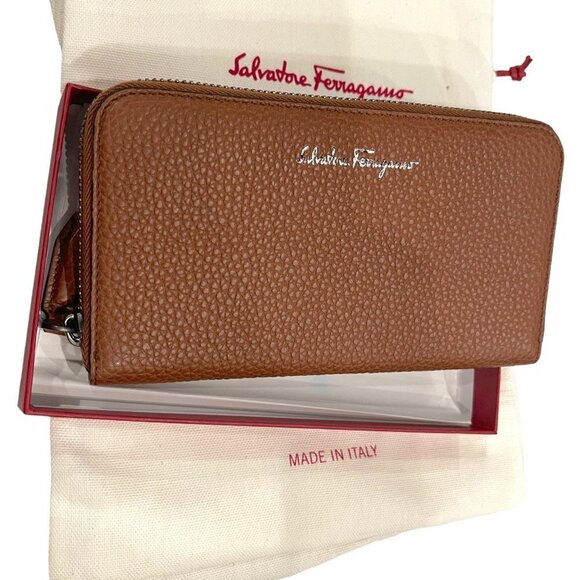 Ferragamo 66-0907/02 Men's Brown/Blue Leather Continental Travel Wallet - Picture 1 of 12